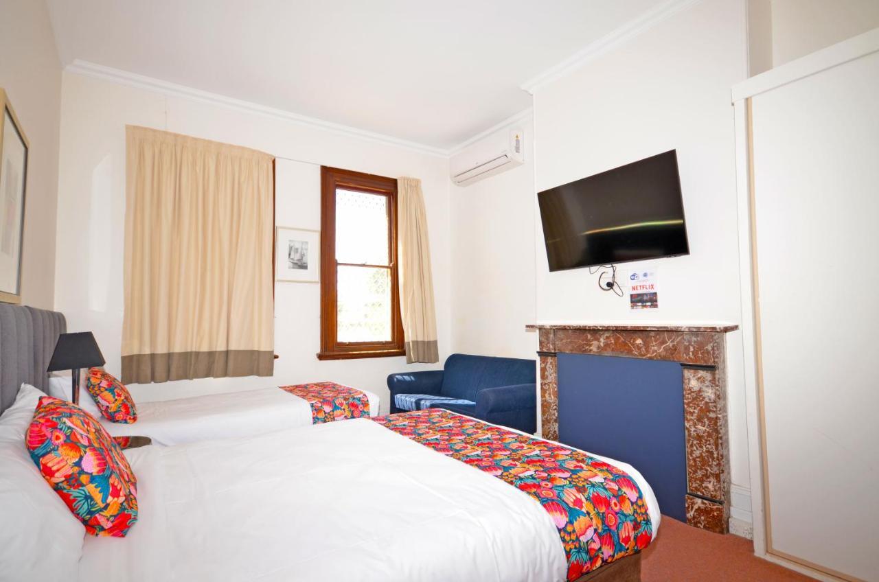 בתהרסט The Hallows Accommodation מראה חיצוני תמונה